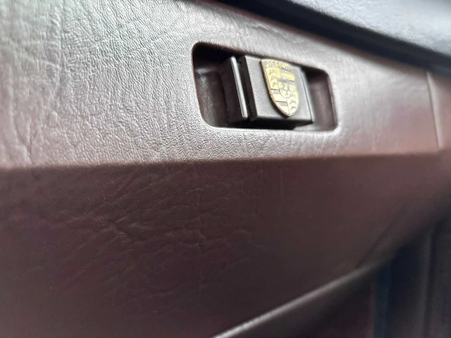 Porsche - 944 - 1984 - uniek - personenauto - afbeelding 22 van  44
