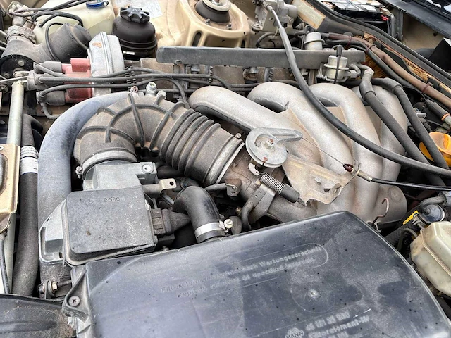 Porsche - 944 - 1984 - uniek - personenauto - afbeelding 32 van  44