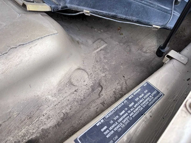 Porsche - 944 - 1984 - uniek - personenauto - afbeelding 33 van  44