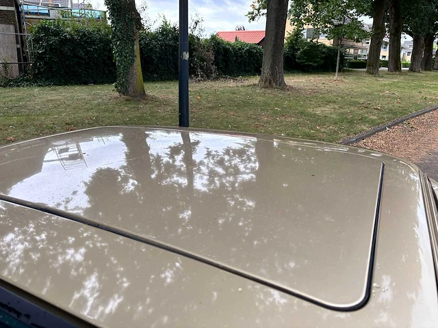Porsche - 944 - 1984 - uniek - personenauto - afbeelding 34 van  44