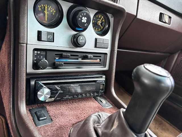 Porsche - 944 - 1984 - uniek - personenauto - afbeelding 10 van  44