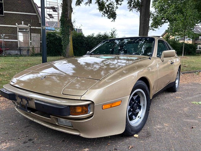Porsche - 944 - 1984 - uniek - personenauto - afbeelding 1 van  44