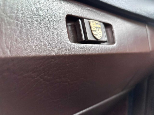 Porsche - 944 - 1984 - uniek - personenauto - afbeelding 15 van  44