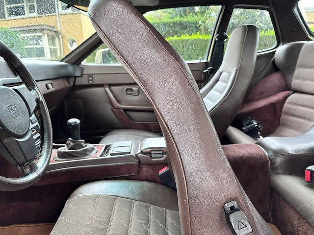 Porsche - 944 - 1984 - uniek - personenauto - afbeelding 19 van  44