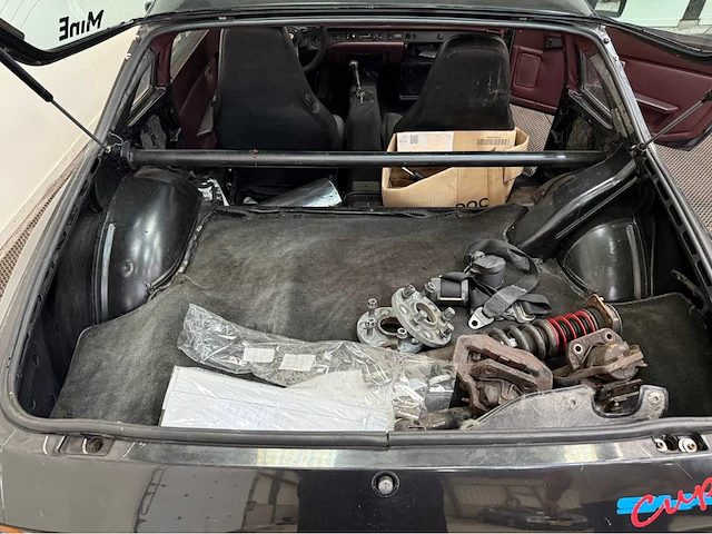 Porsche - 944 - oldtimer - 1987 - afbeelding 24 van  30