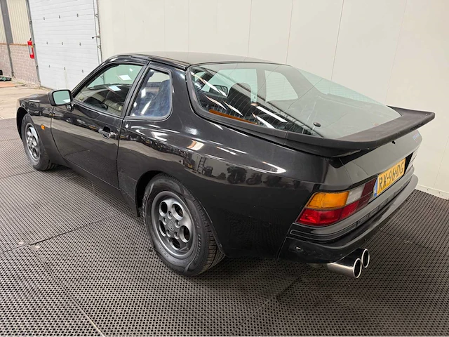 Porsche - 944 - oldtimer - 1987 - afbeelding 4 van  30
