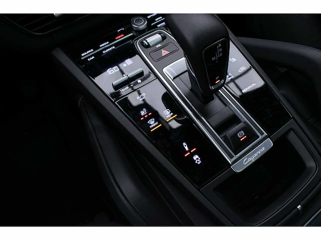 Porsche - cayenne - 3.0 e-hybrid pl. ed. - gdt-81-n - 2022 - afbeelding 2 van  45