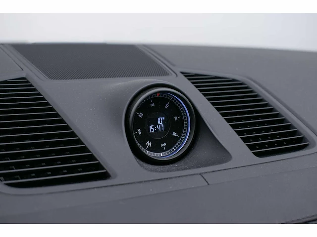 Porsche - cayenne - 3.0 e-hybrid pl. ed. - gdt-81-n - 2022 - afbeelding 20 van  45