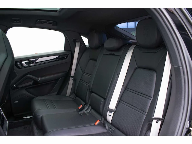 Porsche - cayenne - 3.0 e-hybrid pl. ed. - gdt-81-n - 2022 - afbeelding 28 van  45