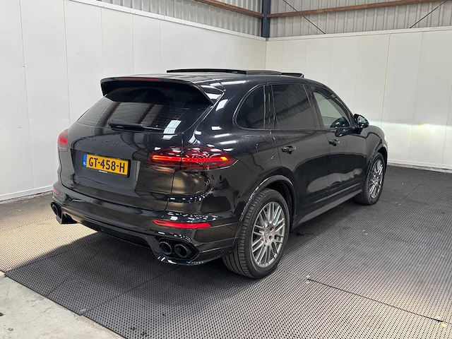 Porsche - cayenne - 3.0 s e-hybrid - car - 2015 - afbeelding 27 van  30