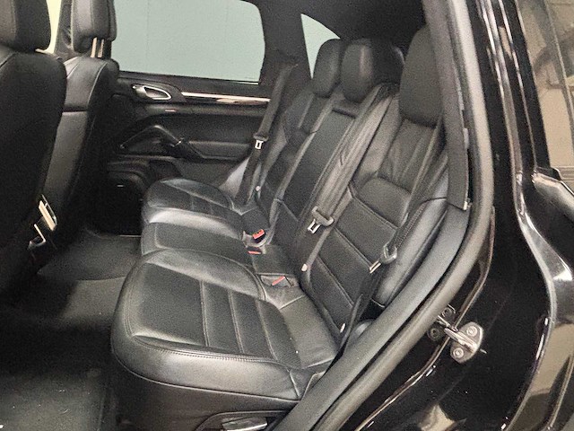 Porsche - cayenne - 3.0 s e-hybrid - car - 2015 - afbeelding 5 van  30