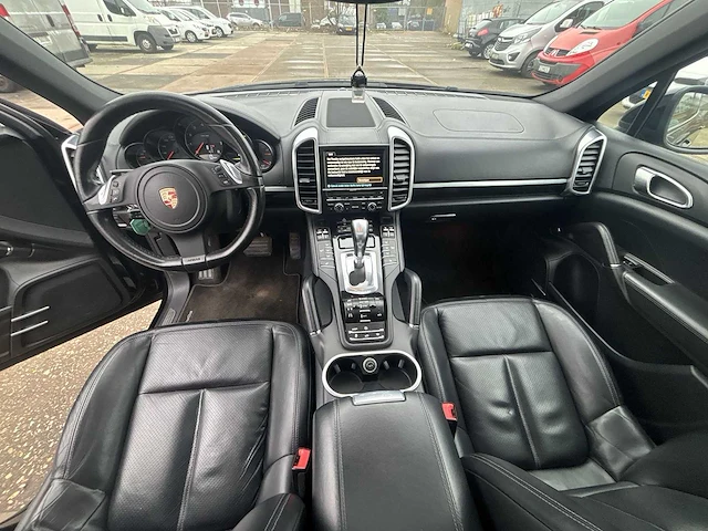 Porsche - cayenne - 3.6 - car - 2012 | 3-ksh-35 | i - afbeelding 7 van  41