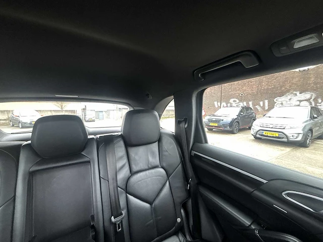 Porsche - cayenne - 3.6 - car - 2012 | 3-ksh-35 | i - afbeelding 15 van  41
