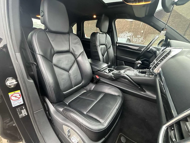 Porsche - cayenne - 3.6 - car - 2012 | 3-ksh-35 | i - afbeelding 32 van  41