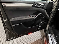 Porsche - cayenne - 3.6 v6 gts - car - 2016 - afbeelding 3 van  54