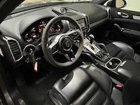 Porsche - cayenne - 3.6 v6 gts - car - 2016 - afbeelding 9 van  54