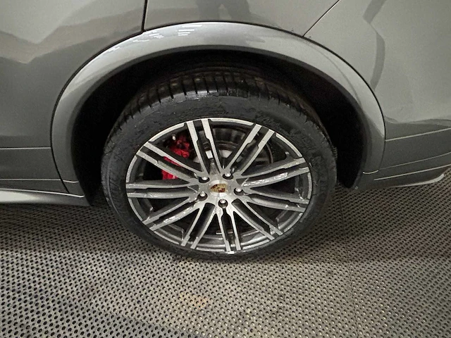 Porsche - cayenne - 3.6 v6 gts - car - 2016 - afbeelding 20 van  54
