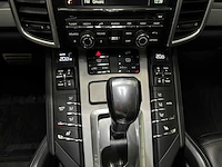 Porsche - cayenne - 3.6 v6 gts - car - 2016 - afbeelding 36 van  54