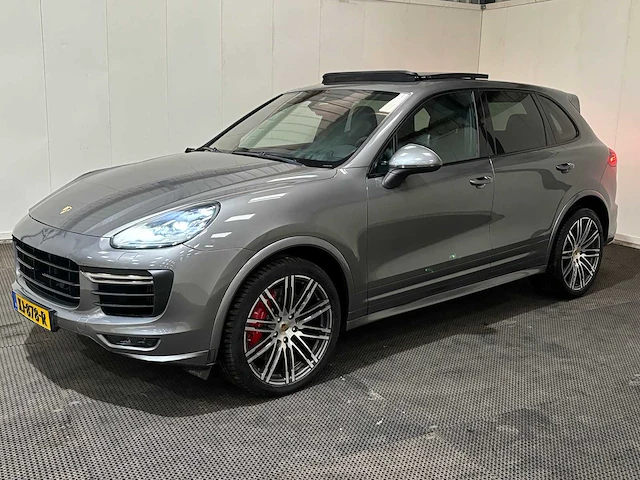 Porsche - cayenne - 3.6 v6 gts - car - 2016 - afbeelding 50 van  54