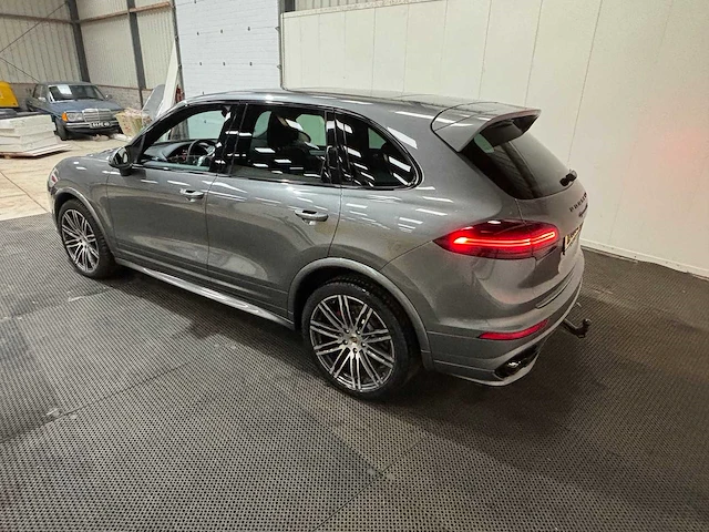 Porsche - cayenne - 3.6 v6 gts - car - 2016 - afbeelding 45 van  54