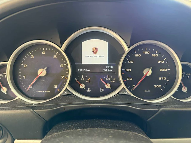 Porsche - cayenne turbo - 4.5 v8 - 450 pk - personenauto - 2002 - afbeelding 10 van  28