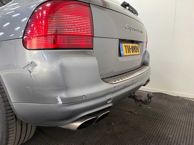 Porsche - cayenne turbo - 4.5 v8 - 450 pk - personenauto - 2002 - afbeelding 3 van  28