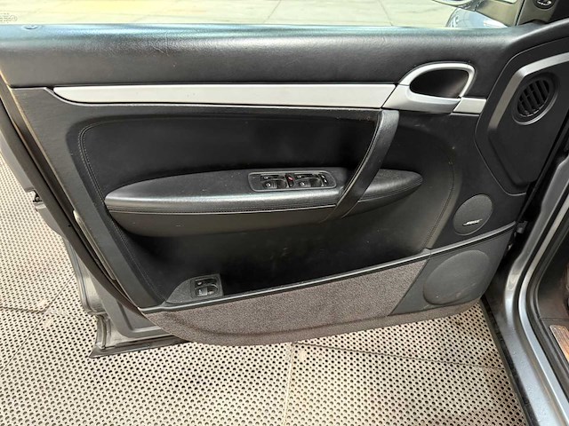 Porsche - cayenne turbo - 4.5 v8 - 450 pk - personenauto - 2002 - afbeelding 16 van  28