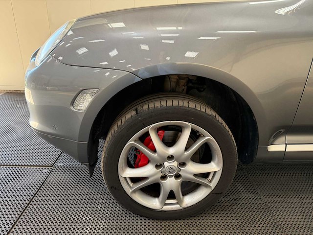 Porsche - cayenne turbo - 4.5 v8 - 450 pk - personenauto - 2002 - afbeelding 17 van  28