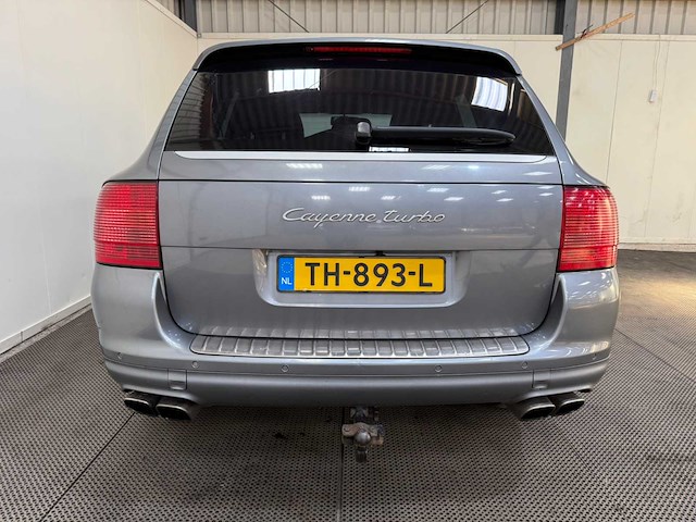 Porsche - cayenne turbo - 4.5 v8 - 450 pk - personenauto - 2002 - afbeelding 26 van  28