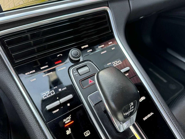 Porsche - panamera sport turismo - 2.9 4 e-hybrid - pano -chrono - alle opties - personenauto - grx-40-n - afbeelding 17 van  24