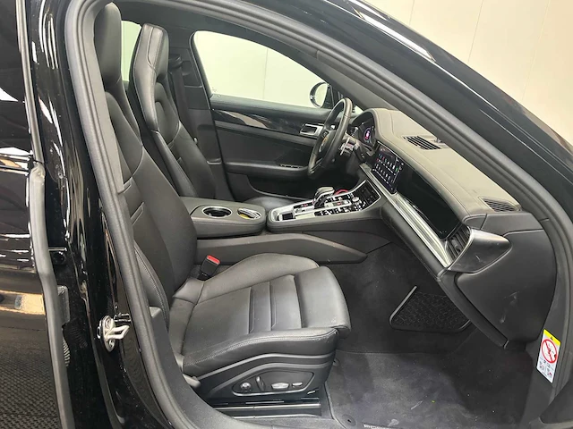 Porsche - panamera sport turismo - 2.9 4s e-hybrid - car - 2024 - afbeelding 28 van  38