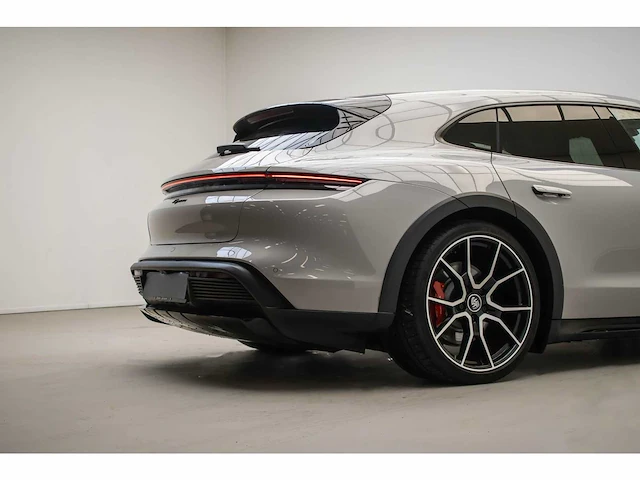 Porsche - taycan cross turismo - 4 93 kwh - n-622-nf - 2021 - afbeelding 2 van  52