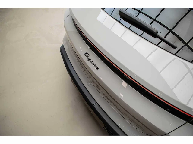 Porsche - taycan cross turismo - 4 93 kwh - n-622-nf - 2021 - afbeelding 3 van  52