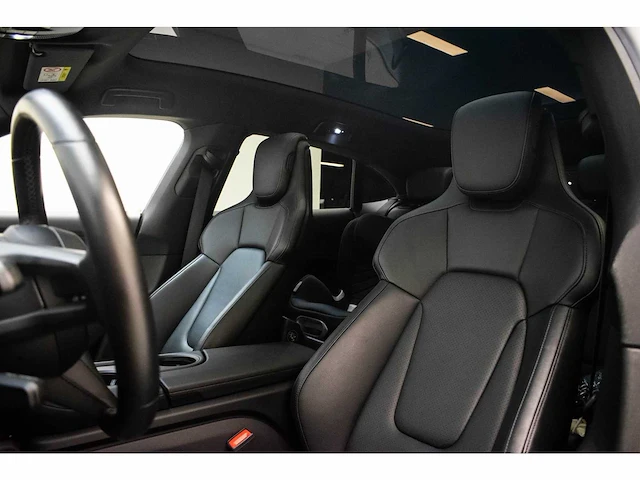 Porsche - taycan cross turismo - 4 93 kwh - n-622-nf - 2021 - afbeelding 9 van  52