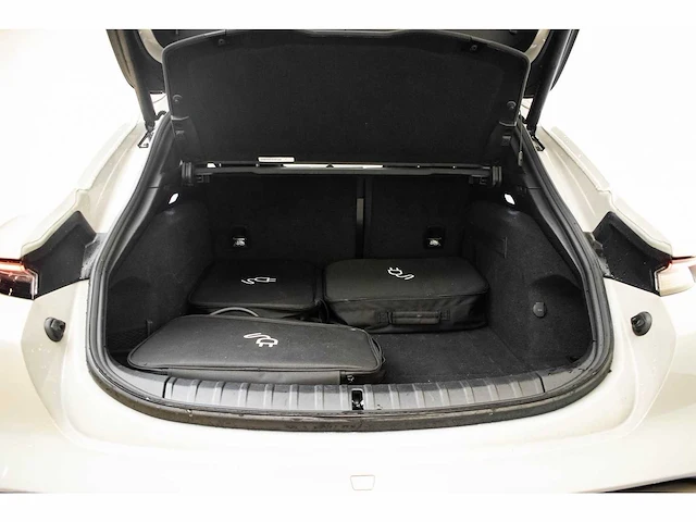 Porsche - taycan cross turismo - 4 93 kwh - n-622-nf - 2021 - afbeelding 29 van  52