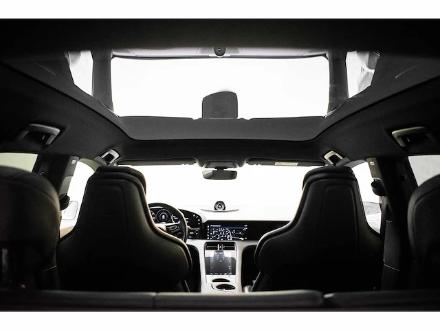 Porsche - taycan cross turismo - 4 93 kwh - n-622-nf - 2021 - afbeelding 33 van  52