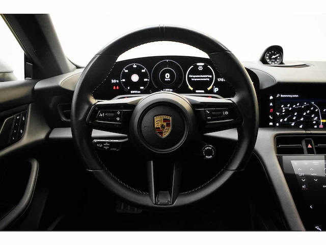 Porsche - taycan cross turismo - 4 93 kwh - n-622-nf - 2021 - afbeelding 36 van  52