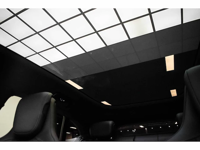 Porsche - taycan cross turismo - 4 93 kwh - n-622-nf - 2021 - afbeelding 44 van  52