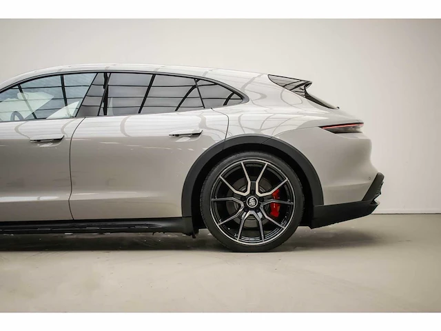 Porsche - taycan cross turismo - 4 93 kwh - n-622-nf - 2021 - afbeelding 51 van  52