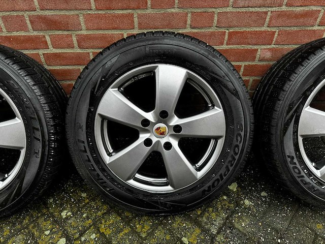 Porsche - velgen+banden - afbeelding 3 van  9