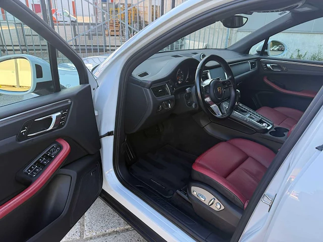 Porsche 2018 macan gts , 9272 - afbeelding 19 van  23
