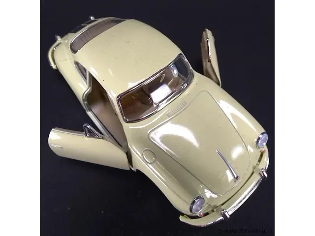 Porsche 356 b carrera 2 beige - afbeelding 5 van  5