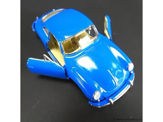 Porsche 356 b carrera 2 blauw - afbeelding 5 van  5