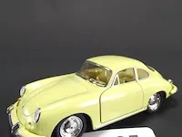 Porsche 356 b carrera 2 geel - afbeelding 1 van  5
