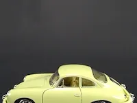 Porsche 356 b carrera 2 geel - afbeelding 2 van  5