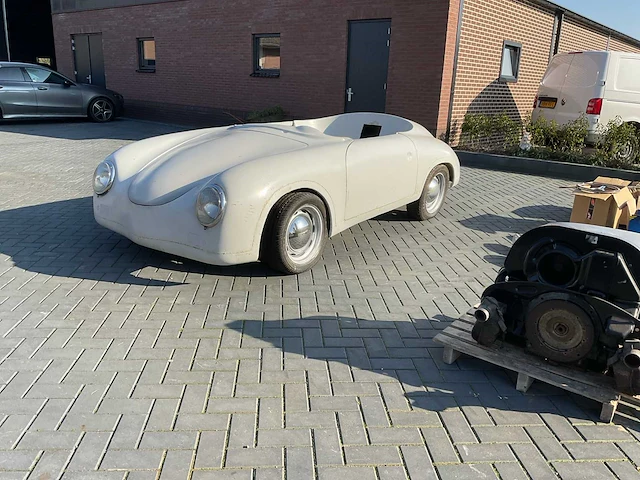 Porsche 356 speedster (replica) - afbeelding 1 van  19