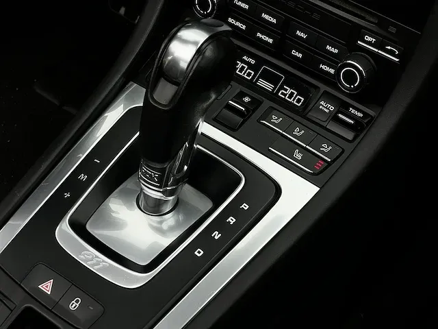 Porsche 911 3.0 targa 4s |kreide|plds+|bose|sp. chrono| - afbeelding 27 van  70