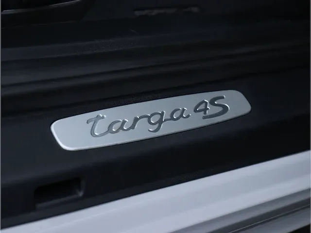 Porsche 911 3.0 targa 4s |kreide|plds+|bose|sp. chrono| - afbeelding 48 van  70