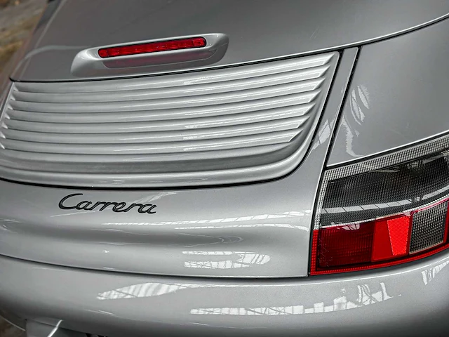 Porsche 911 3.4 996 triptronic 300pk 2000 youngtimer - afbeelding 14 van  55