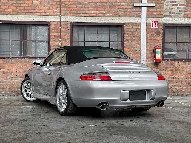 Porsche 911 3.4 996 triptronic 300pk 2000 youngtimer - afbeelding 18 van  55